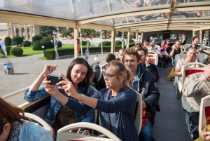 Wiedeń: cyfrowa karta miejska i 24-godzinna wycieczka autobusowa Hop-On Hop-Off