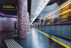 Vienna: EasyCityPass with Public Transportation & Discounts