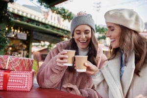 Vienna: Enchanting Christmas Markets Tour with Local Snacks