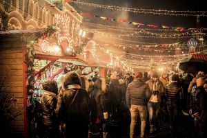 Vienna: Enchanting Christmas Markets Tour with Local Snacks