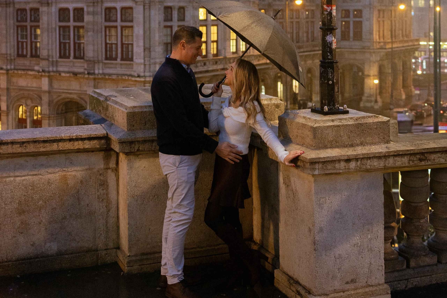 Vienna: Evening Photoshoot with Local Photographer