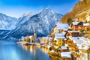 Vienna: Guided Christmas Market Tour in Hallstatt & Salzburg