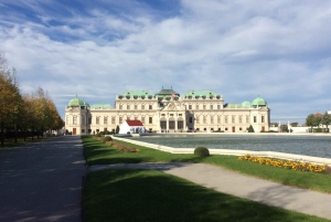 Vienna: Private Tour of Klimt’s Art with Entry Tickets