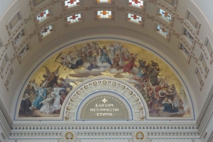 Vienna: Guided Tour of Zentralfriedhof and Bestattungsmuseum