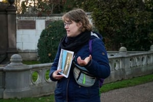 Viena: Visita guiada a pé ao Cemitério Central