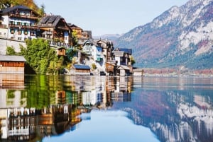 Wien: Hallstatt & Alpine Peaks -päiväretki Skywalk-hissillä