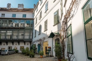 Vienna: Hidden courtyards Guided walking tour