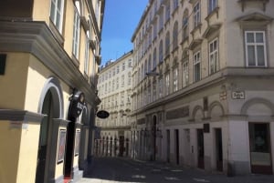 Wien: kätketyt jalokivet, salaiset pihat, legendat ja symbolit