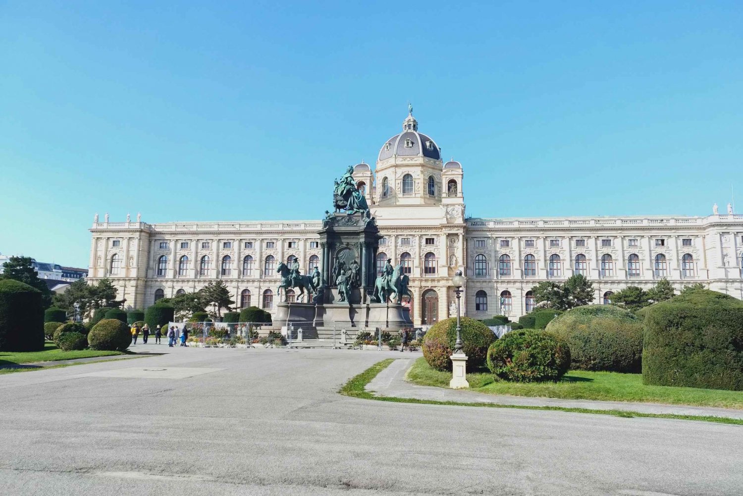 Historisk stadsrundtur i Wien + vinprovning