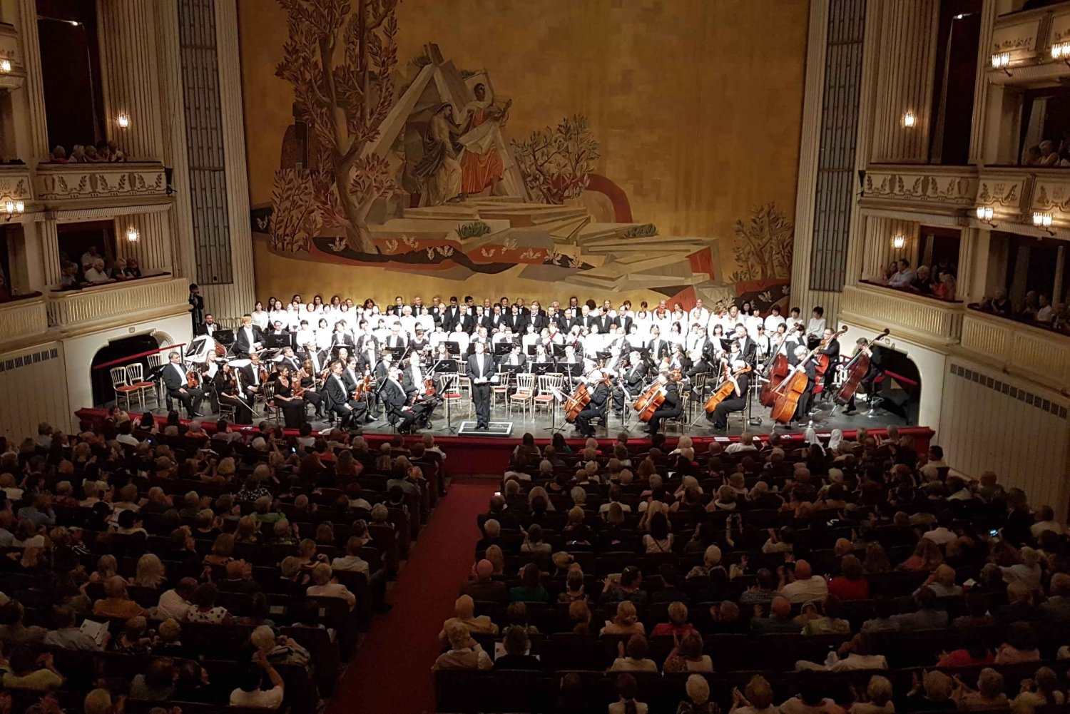 Vienna Hofburg Orchestra Concert At The Vienna State Opera In Vienna ...