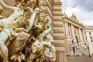 ウィーン：ホーフブルク宮殿とシシィ博物館の優先入場ツアー