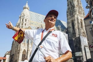 Vienna: Hop-on, Hop-off Sightseeing Bus & Free WiFi