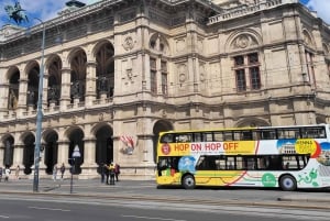 Vienna: Hop-On Hop-Off Sightseeing Bus Tour