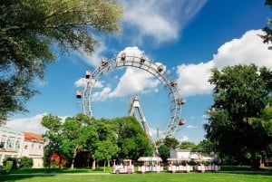 Vienna: Hop-On Hop-Off Sightseeing Bus Tour