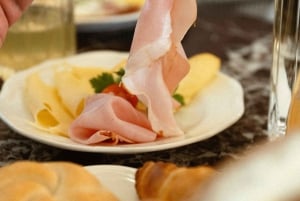 Wien: Kejserlig morgenmad før din rundvisning på slottet