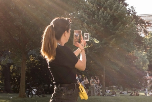 Vienna: tour a piedi di Instagram con fotocamera istantanea