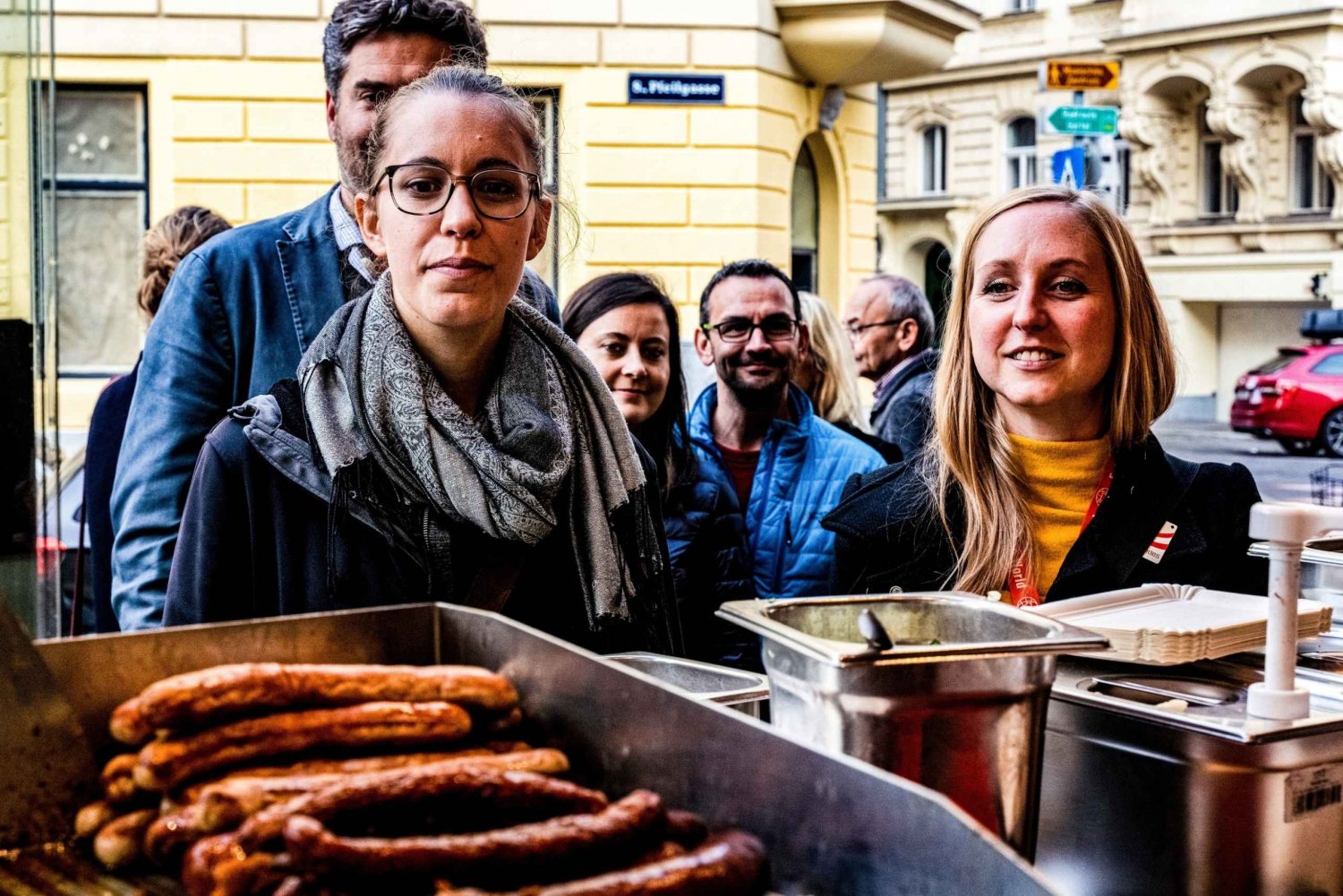Vienna: Josefstadt Walking Food Tour
