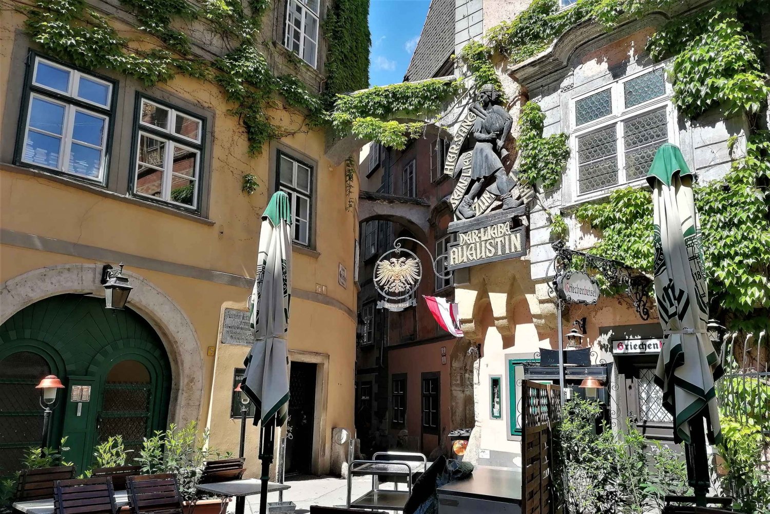 Wien: Legends and Fairy Tales Walking Tour