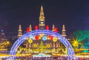 Vienna: Magical Christmas Markets and Old Town Tour