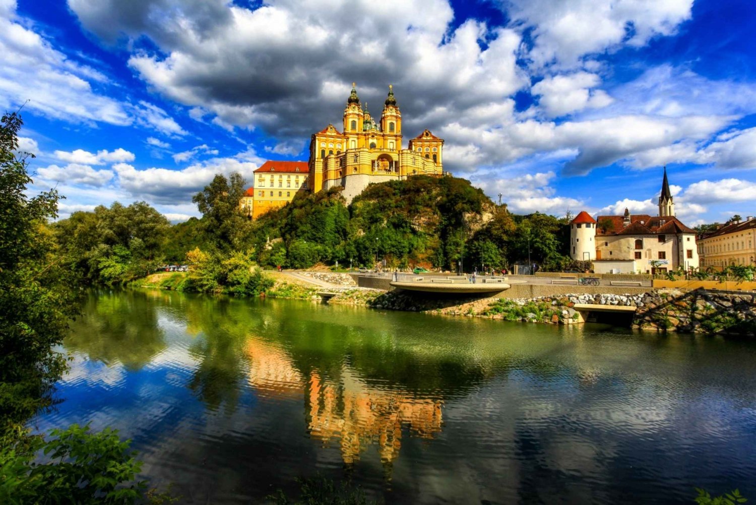 Wenen: reis naar Melk Abbey en Salzburg met privétransfer