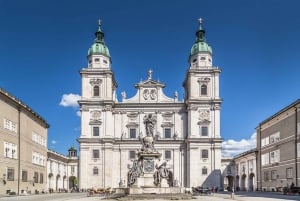 Viena: Abadia de Melk e viagem a Salzburgo com transporte privado