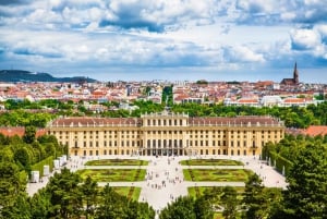 Vienna: Melk Abbey and Schonbrunn Palace Private Guided Tour