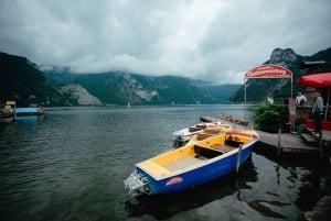 From Vienna, Melk,Hallstatt& Salzburg tour with photographer