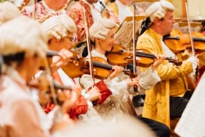 Wien: Mozart-konsertti ja Itävaltalaisia herkkuja -illallinen.