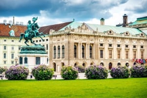Visite à pied de la vieille ville de Vienne, Hofburg, école d'équitation espagnole