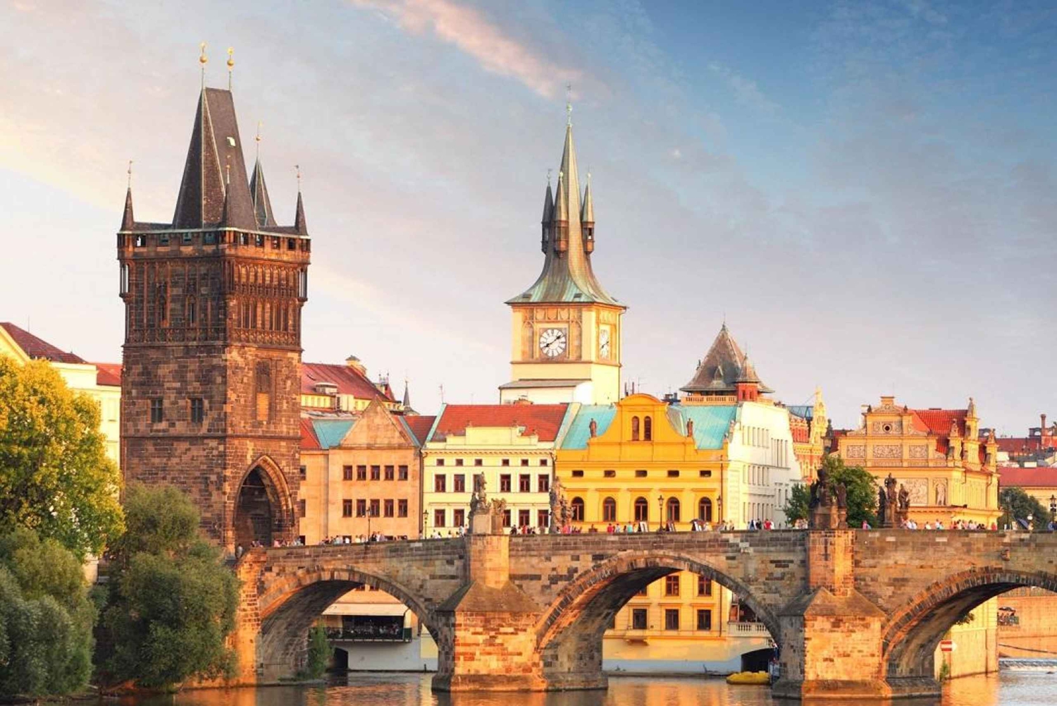 Vienna: Prague Guided Day Trip with Lunch and Tastings