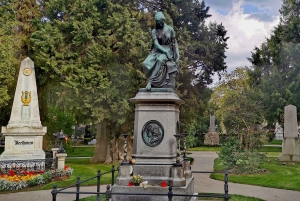 Vienna: Private Central Cemetery and Church Walking Tour