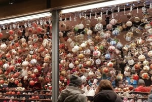 Vienna: Private Christmas Markets Tour with Drink & Snack