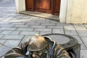 Wien: Yksityinen päiväretki Bratislavaan hotellin kuljetuksin