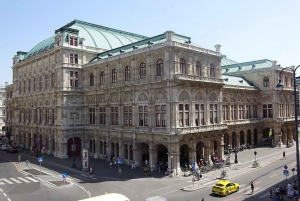Wien: Privater One-Way-Transfer nach Cesky Krumlov