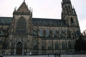 Wien: Private Tour Mauthausen und Linz