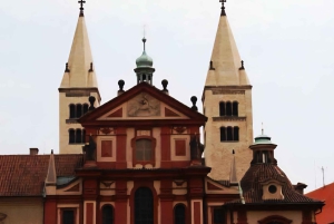 Vienna: Private tour to Prague