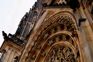 Vienna: Private tour to Prague