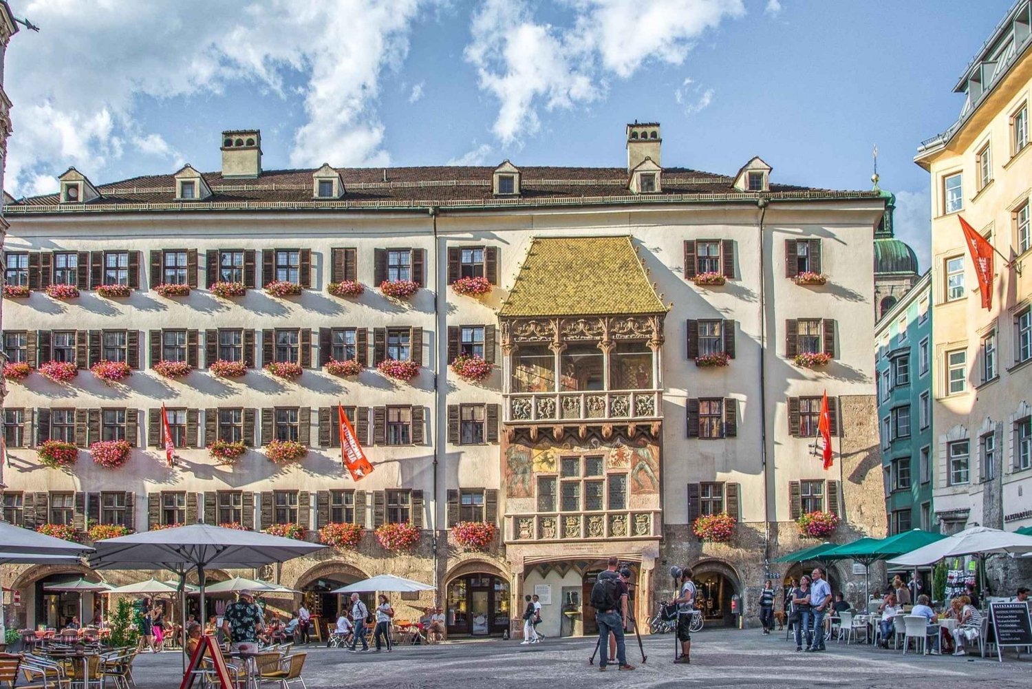 Vienna: Private transfer to Innsbruck or Innsbruck to Vienna