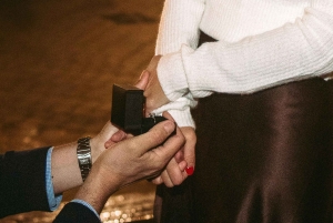 Vienna: Proposal Photography Session with Champagne