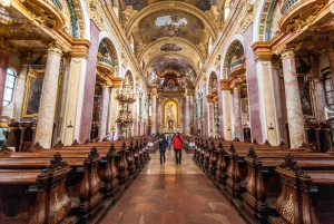 Vienna: Romantic Old Town 2-Hour Discovery Tour