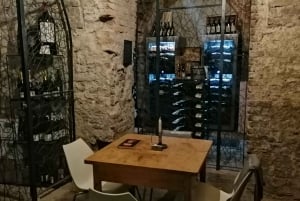 Vienna: Passeggiata romantica nella città vecchia di Vienna e degustazione di vini