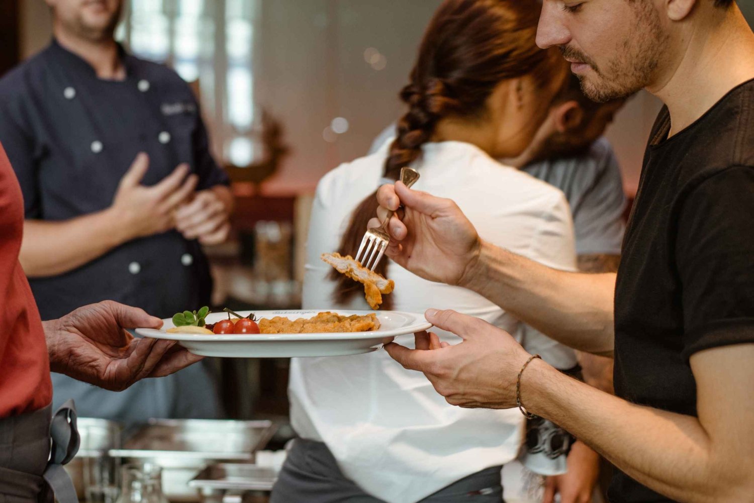 Vienna: Schnitzel-Cooking Class & Tasting