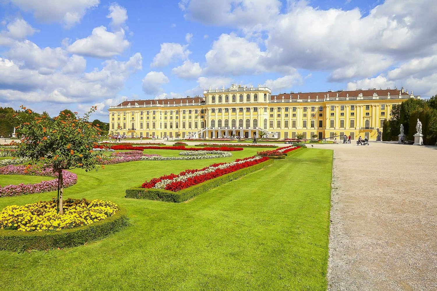 Vienne : Visite du château de Schönbrunn et de ses jardins en coupe-file
