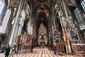Viena: Búsqueda del tesoro y recorrido a pie autoguiado por los lugares más destacados