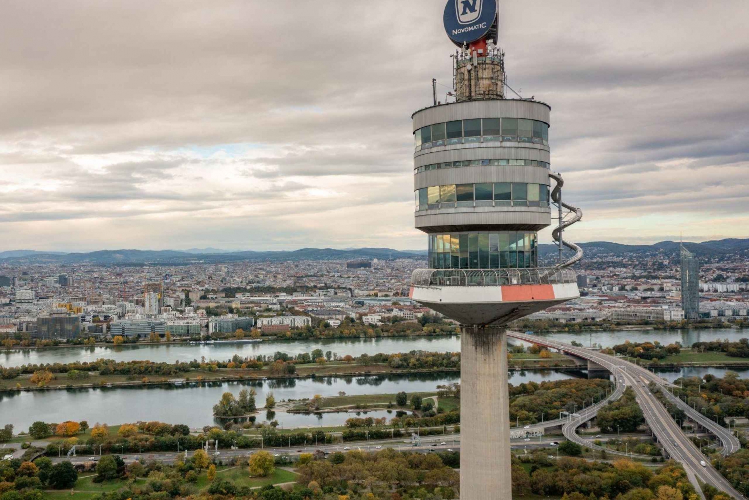 Wien: Skip-køen-billet til Donautårnet