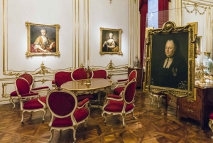 Wien: Privat rundvisning i Schönbrunn Slot uden om linjen