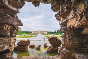 Wien: Liten grupp Schönbrunn Palace & Garden Tour
