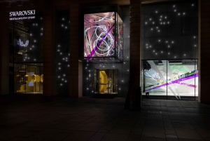 Vienna: Swarovski House Tour with Champagne and Gift