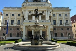 Vienna to Bratislava: City Tour with Lunch or Tasting