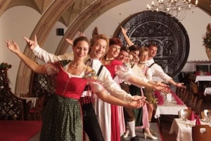 Wenen: traditionele dinershow in de Wiener Rathauskeller